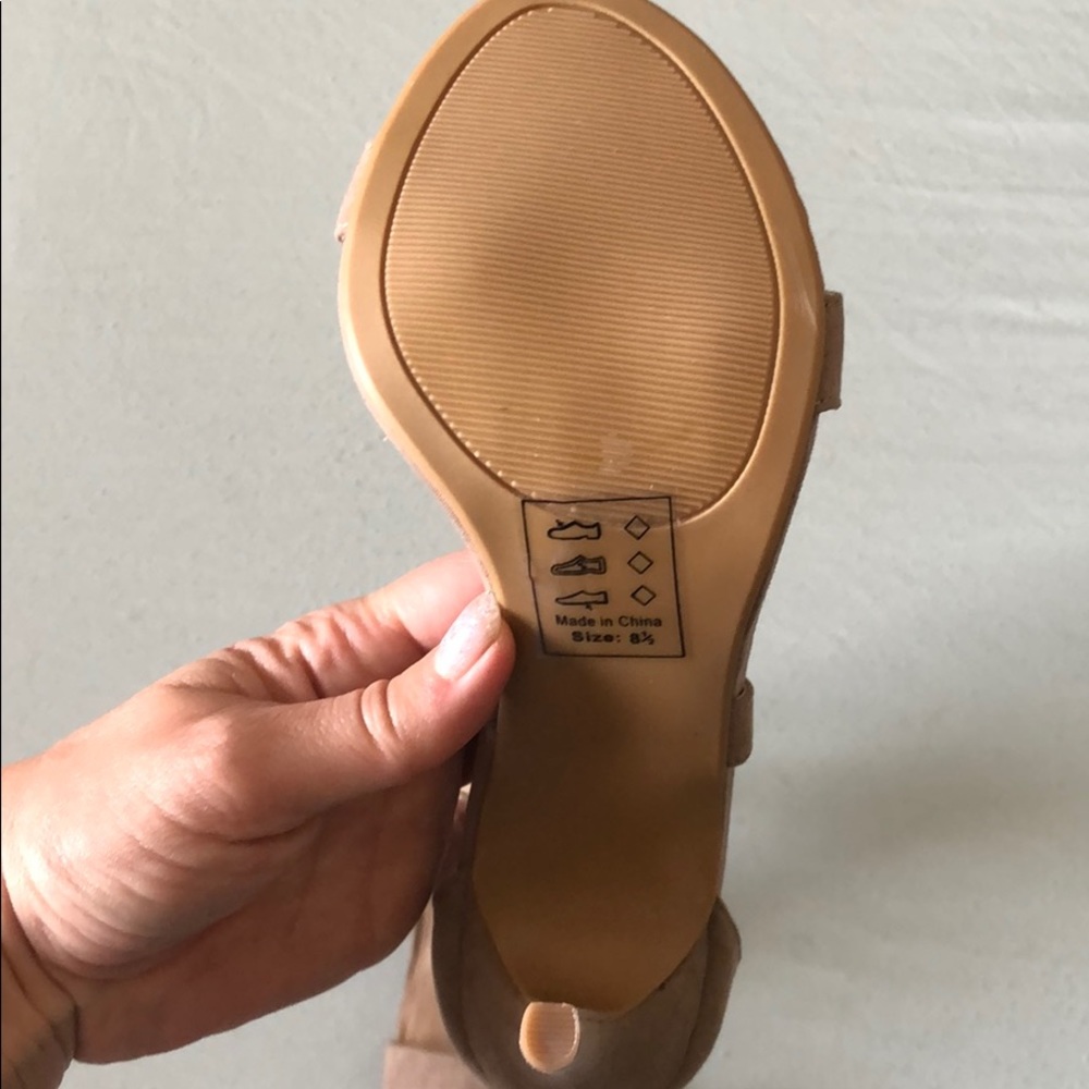 Open Toe Heel - Picture 2 of 2